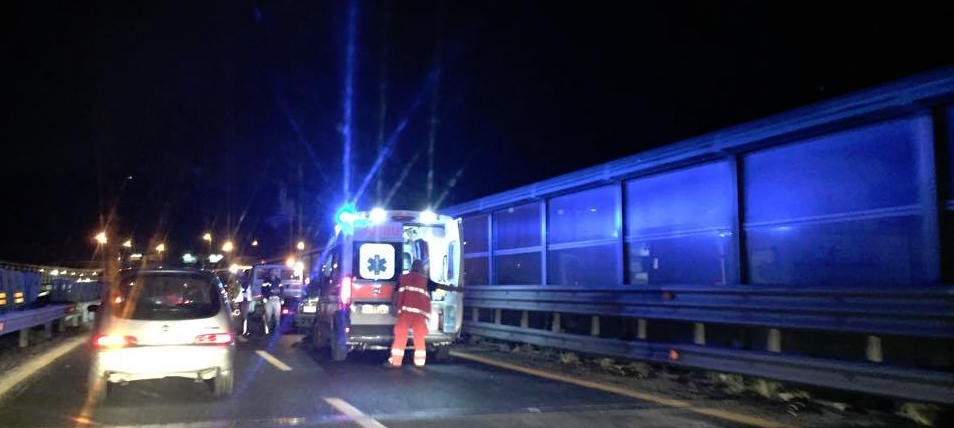 Tragico incidente a Matera, due morti e quattro feriti