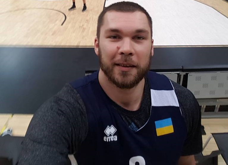 Scandone Avellino, Kyrylo Fesenko resta ufficialmente biancoverde