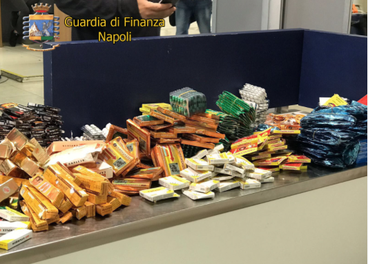 Napoli, aeroporto. La Guardia di Finanza sequestra farmaci pericolosi