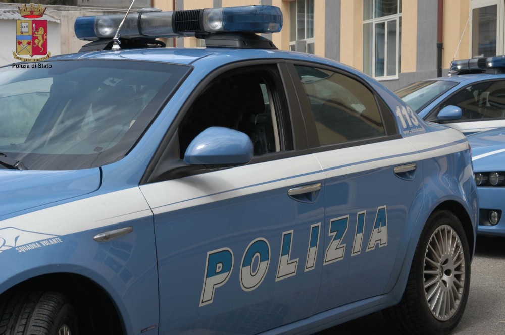 Salerno, scippo a donna anziana: 26enne in manette