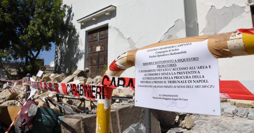 Terremoto Ischia: Blitz dei carabinieri, sequestrati 17 immobili