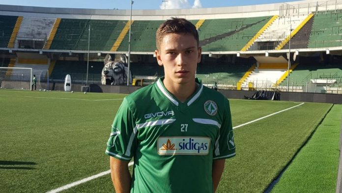 Lo sloveno Erik Gliha è un calciatore dell’Avellino