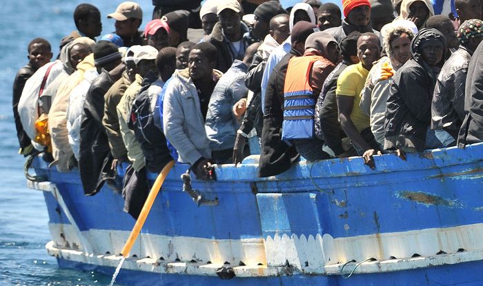 Messina, sbarcati i 182 migranti della Ocean Viking