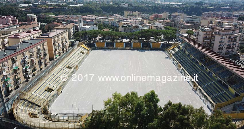 Castellammare, Stadio Menti.  Lavori all’ultimo step,  a  breve il manto erboso  (FOTOGALLERY)