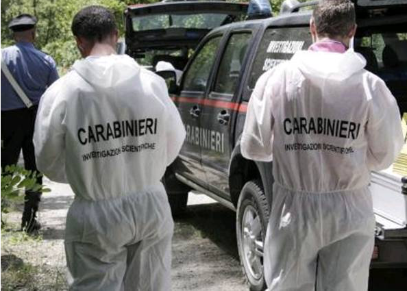 Cadavere in una valigia, indagano i Carabinieri