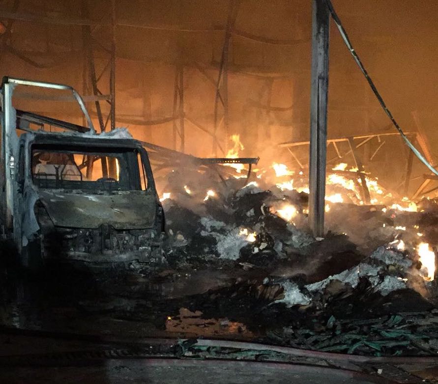 Scafati. La fabbrica ArteCarta distrutta con incendio doloso