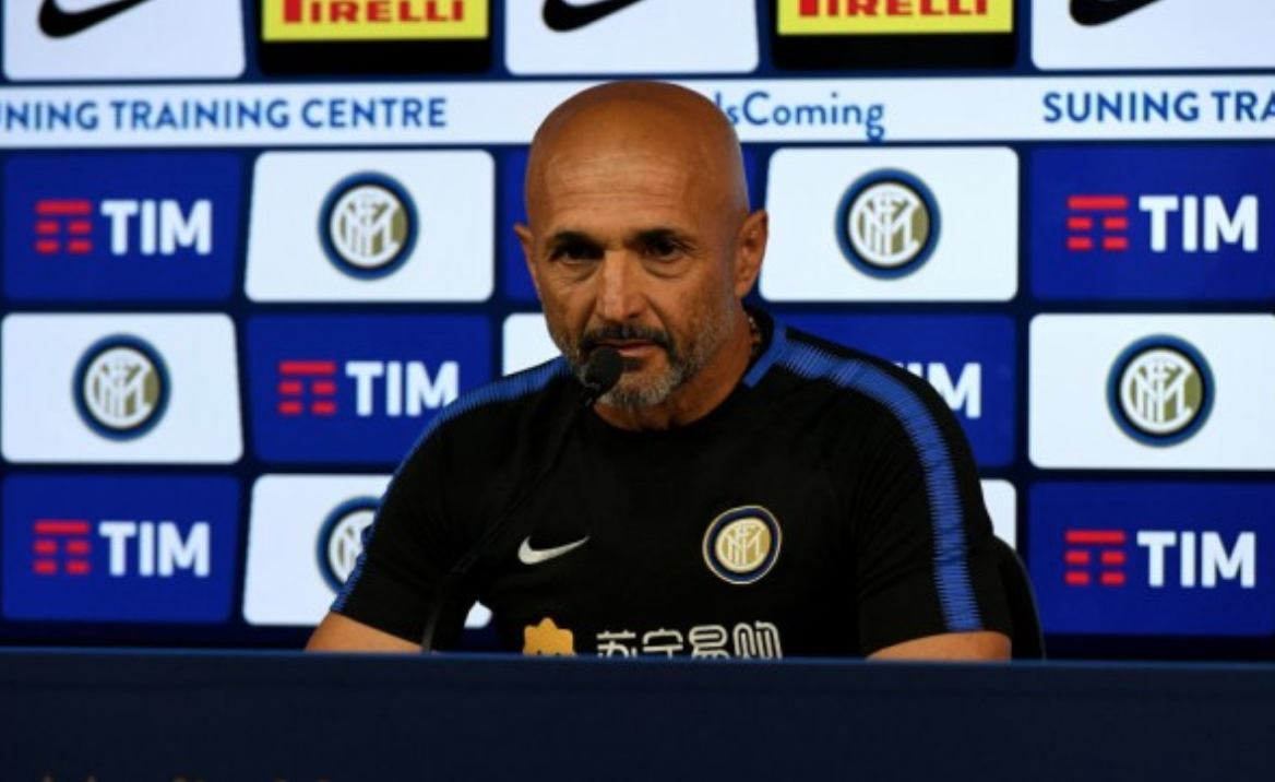 Battibecco Spalletti-Sarri: ”L’Inter fa lo stesso sport del Napoli, si confronti con la Juve”