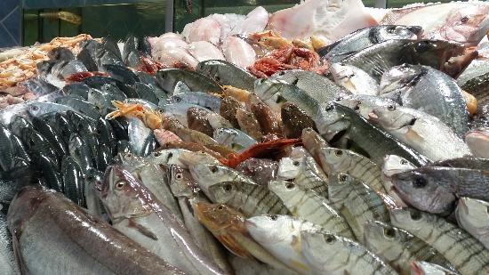 Castellammare. Sequestrati prodotti ittici destinati ai cenoni