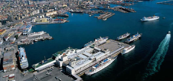 Indagini su lavori al Porto di Napoli per 22 milioni di euro, in sei a domiciliari