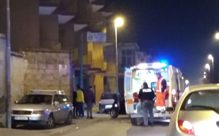 Castellammare. Incidente auto-moto in Via Annunziatella
