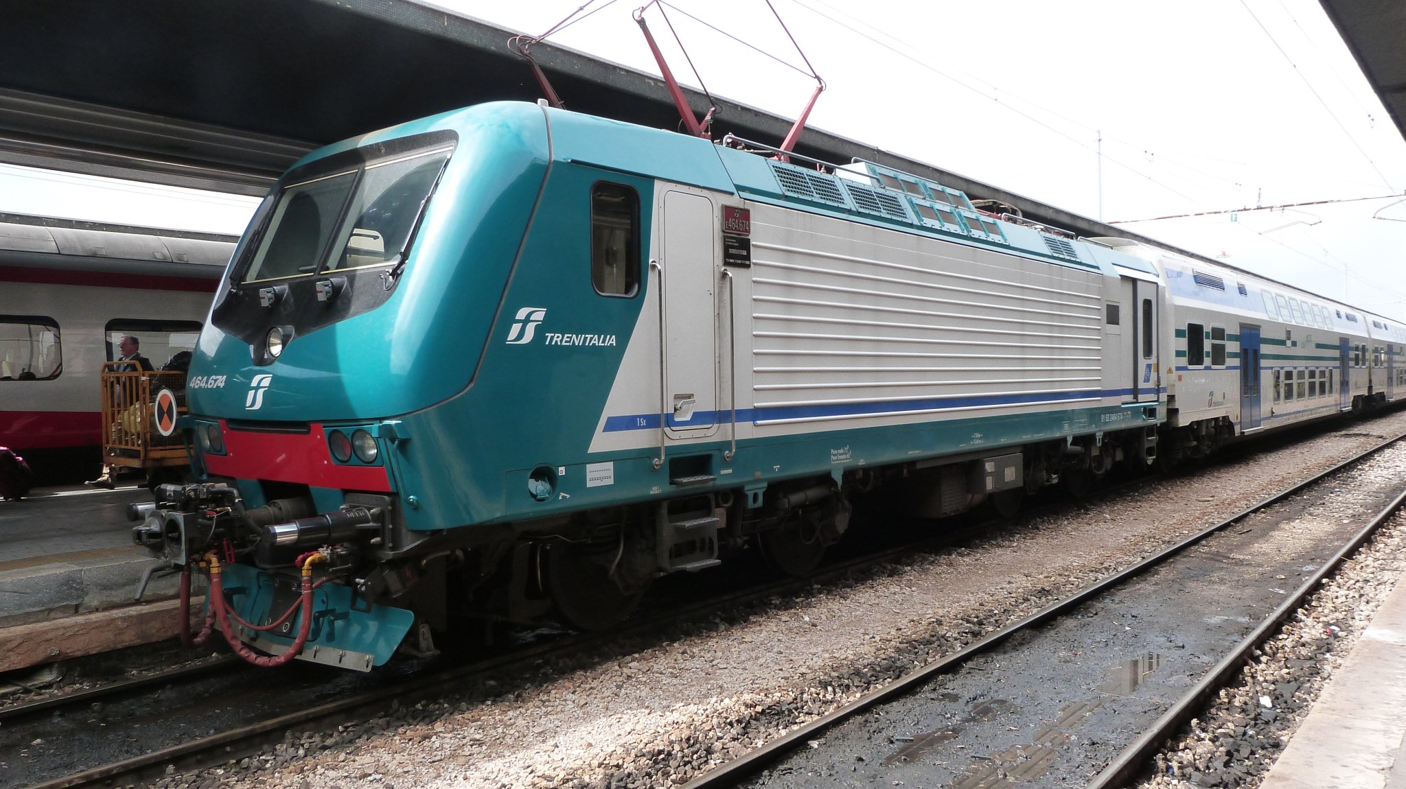 Reggio Calabria, 65enne ritrovata senza vita in un vagone del treno