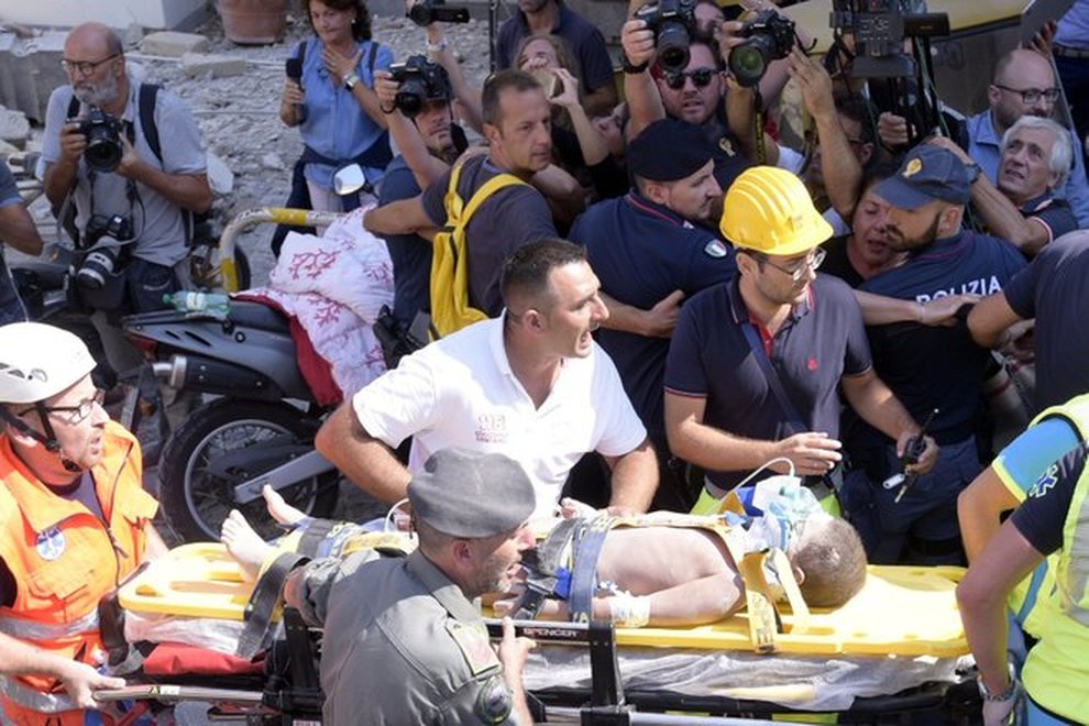 Terremoto Ischia, il Presidente Mattarella premia il piccolo Ciro