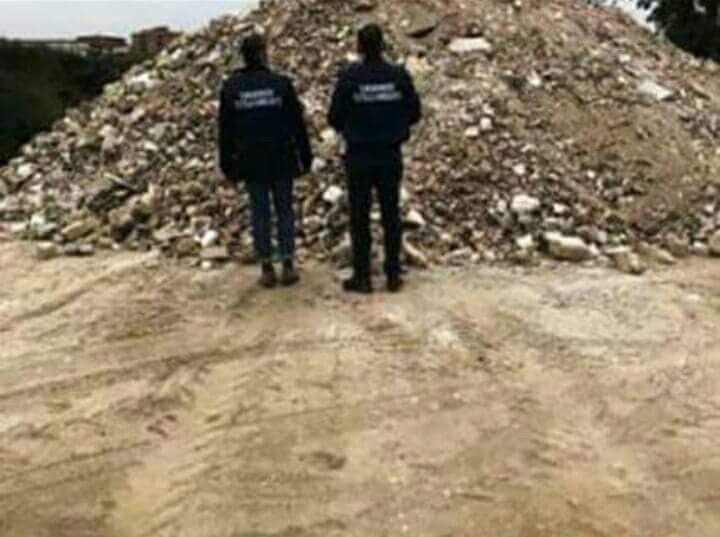 Sequestrata discarica di 4mila metri nella terra dei fuochi: 7 persone denunciate
