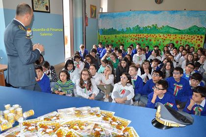 Salerno. A scuola con la Guardia di Finanza: incontro con gli studenti del “Don Lorenzo Milani” di Giffoni