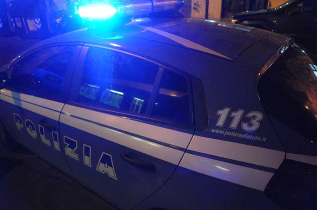 Napoli, interrotte tre feste abusive