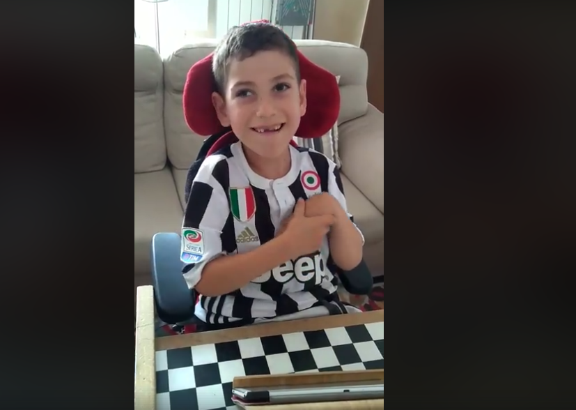 Ronaldo alla Juventus: la gioia di un piccolo tifoso juventino commuove il web