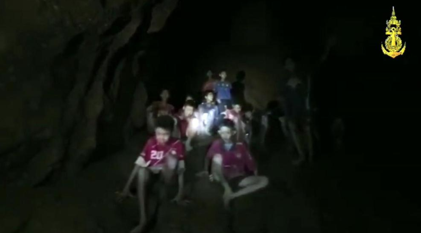 Thailandia. Cominciate le operazioni di recupero dei 12 ragazzi e il mister intrappolati nella grotta