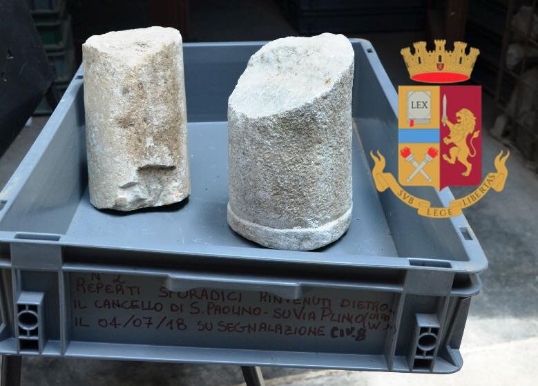 Pompei. Polizia recupera reperti archeologici abbandonati in strada