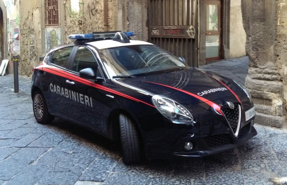 Primo giorno di scuola all’insegna dello spaccio: arrestato 19enne