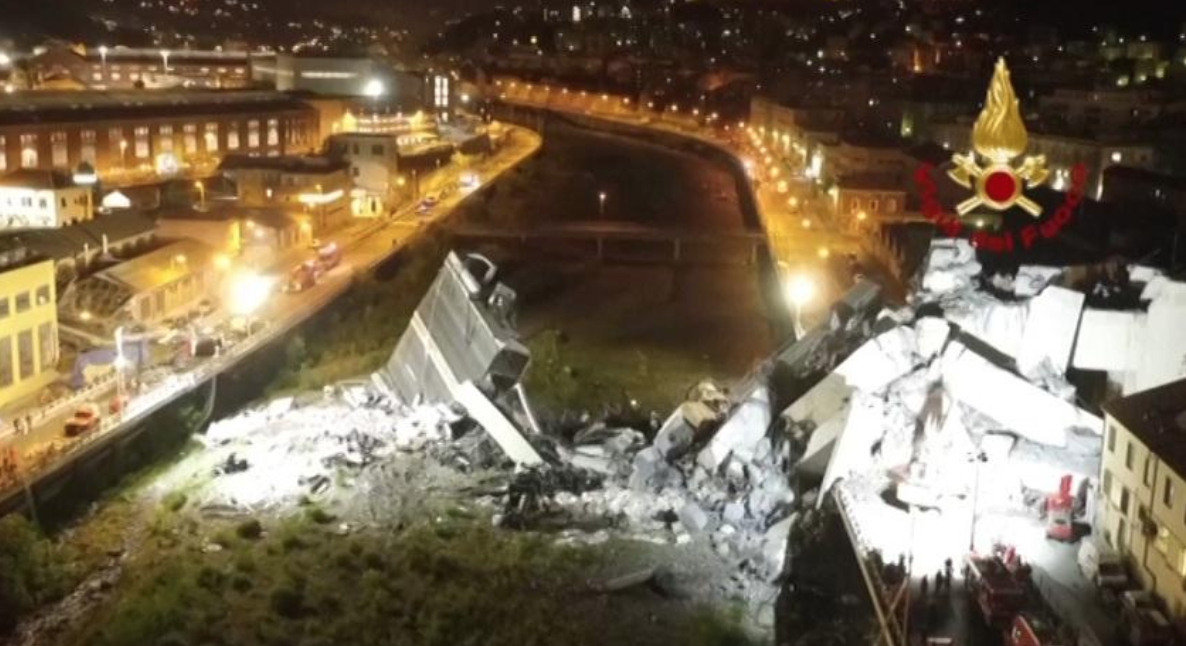 Genova. Recuperata nella notte un’auto con una famiglia: il bilancio sale a 41 vittime