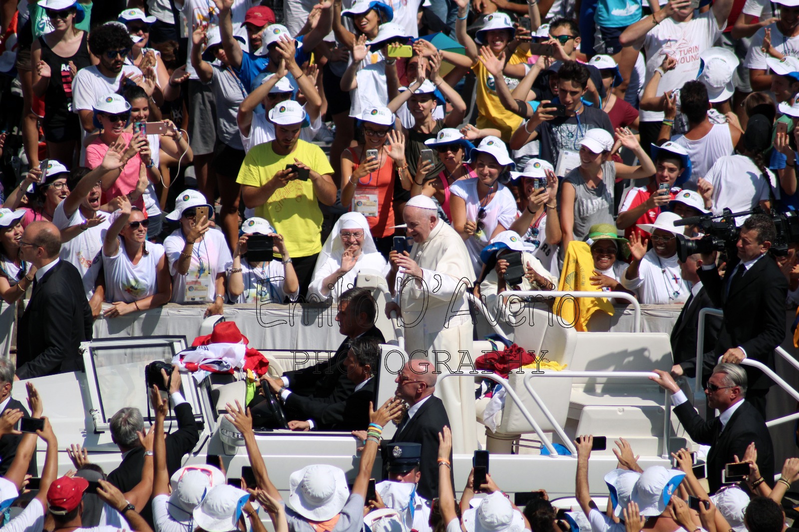 Oggi Papa Francesco parte per Panama: ad attenderlo migliaia di giovani