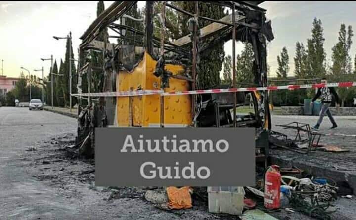 A fuoco il furgone del paninaro anti-clan, il web si mobilita a sostengo di Guido