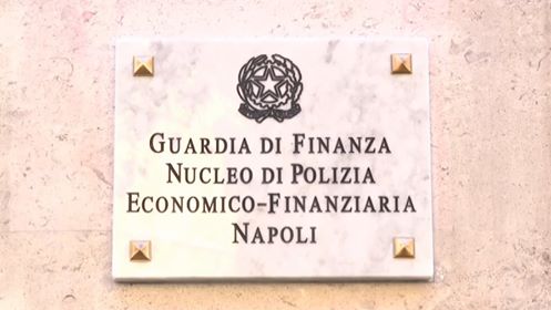 Frode fiscale tra Napoli, Roma e Milano: sequestrati beni per oltre 4 milioni di euro
