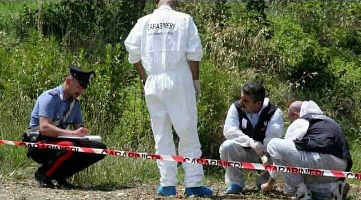 Rinvenuto cadavere al Lago Patria: indagano i Carabinieri