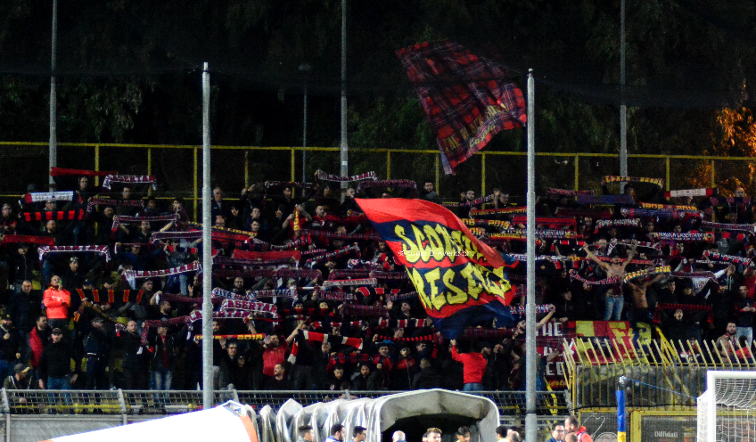 Scontri con i carabinieri, tre provvedimenti di Daspo per i tifosi della Casertana