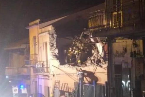 Scossa di 4,8 in provincia di Catania, almeno 10 i feriti: si fa la conta dei danni