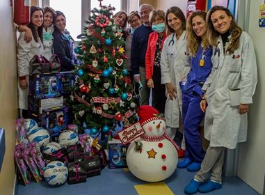 Natale anticipato per 120 bambini del Santobono-Pausilipon grazie ai regali dell’Associazione Nautica Regionale Campana