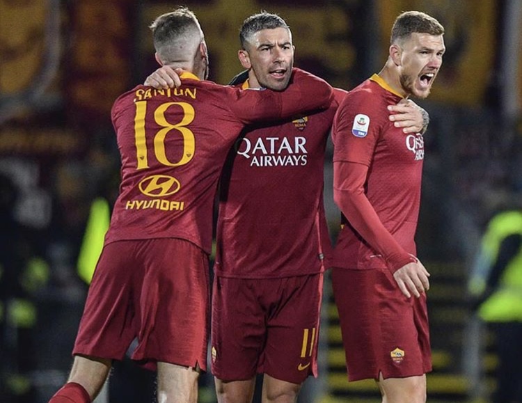 Dzeko show, la Roma evita la beffa e vince in rimonta: 2-3 allo “Stirpe”