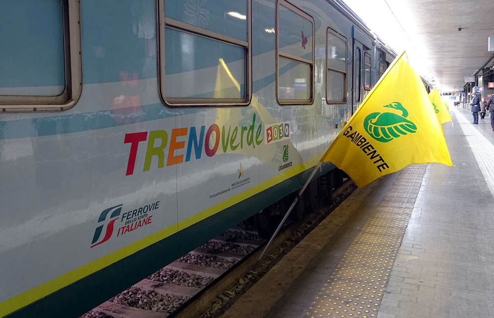 Napoli. Inaugurato il Treno Verde di Legambiente e Ferrovie dello Stato