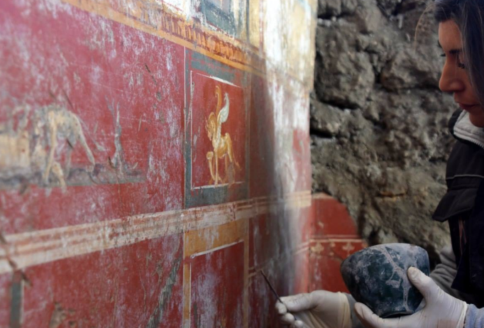 Pompei. Nuova scoperta nella Regio V: riemerge stanza di Leda e l’Atrio di Narciso