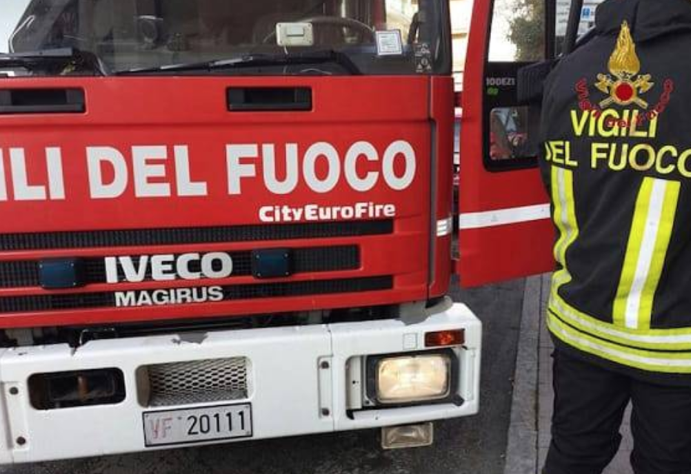 Fermo, appartamento in fiamme: muore bimba di 7 anni