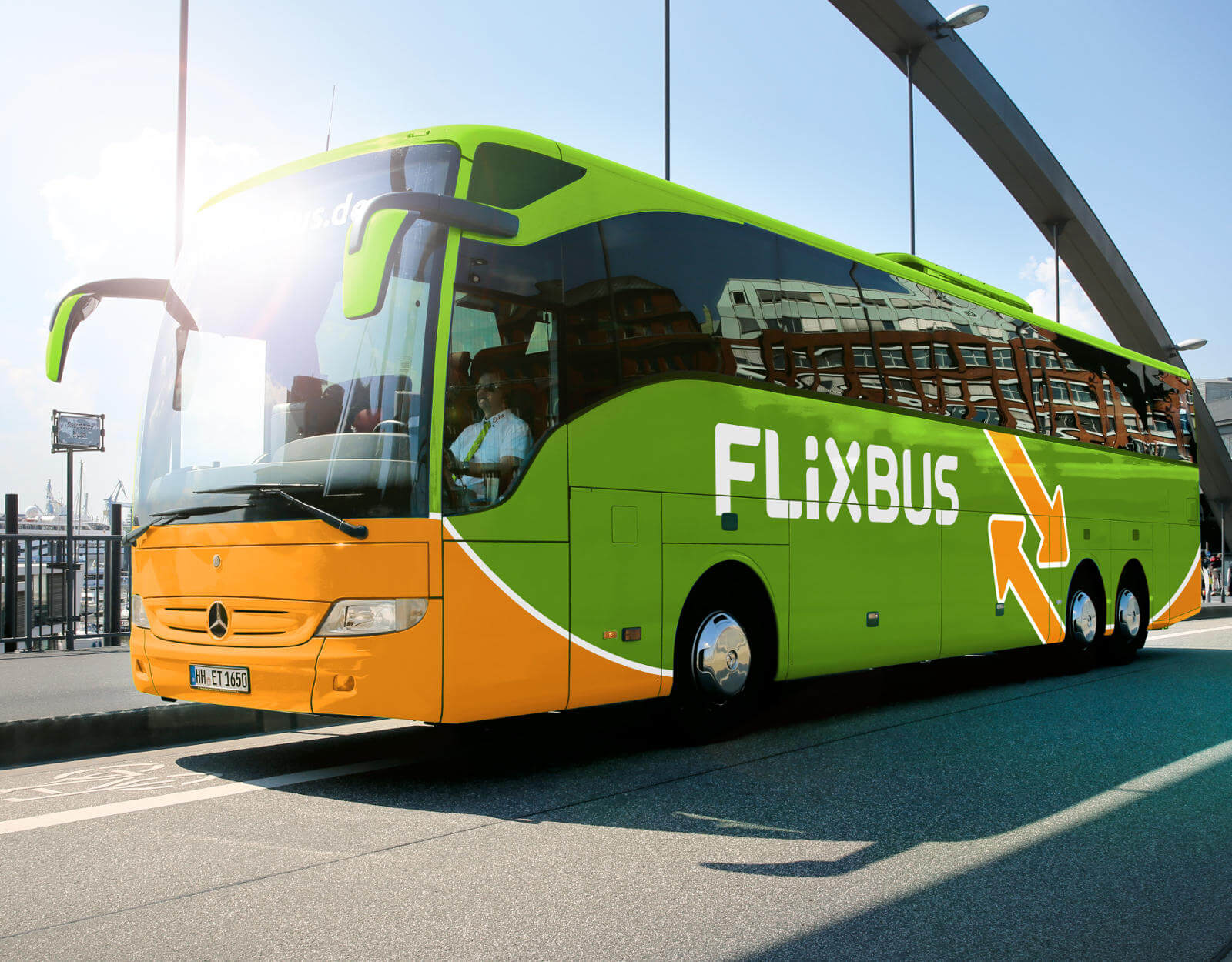 Pompei. Flixbus festeggia due anni in città: prenotazione più che raddoppiate in un anno