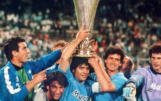 Coronavirus, il bellissimo messaggio di Maradona all’Italia