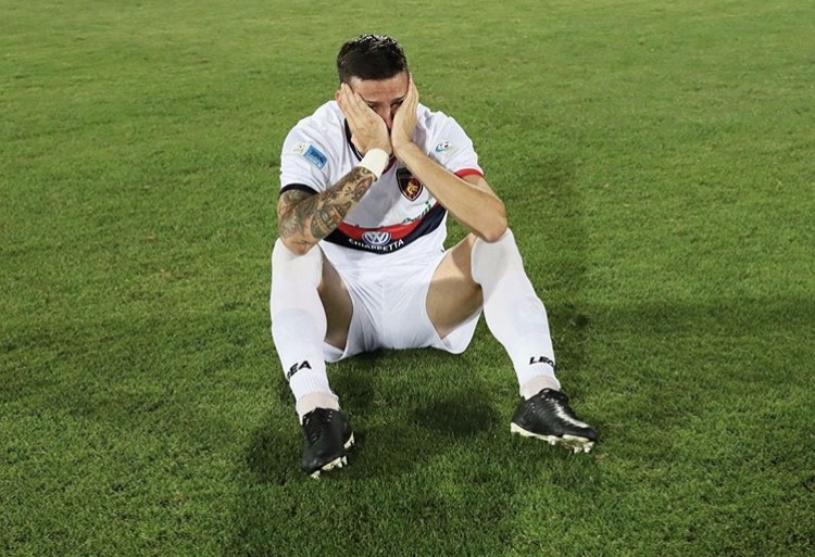 Federico Pasqualoni dà l’addio al calcio giocato: “Una ferita che non si rimarginerà mai…”