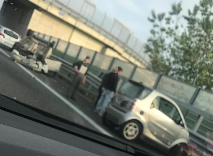 Incidente stradale sulla Napoli – Salerno, diversi veicoli coinvolti