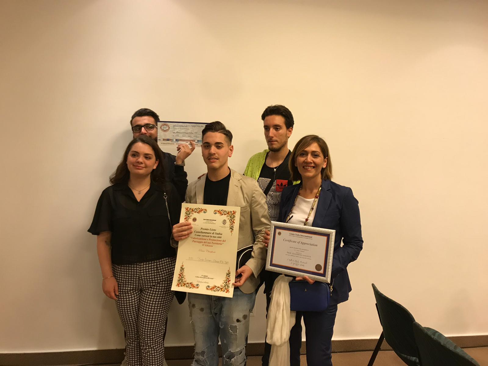 Castellammare. All’istituto Ferrari il premio “Come vorresti la tua Città”