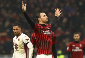 Il Milan ritorna in testa alla classifica e festeggia le 500 reti di Ibrahimovic