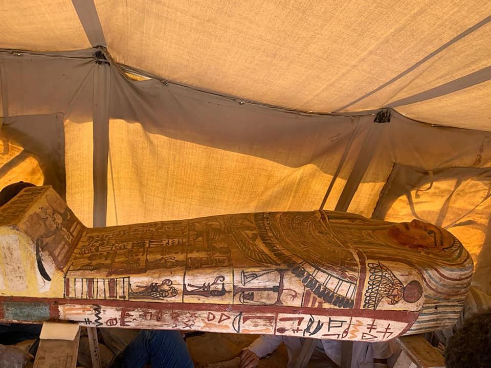 Egitto, rinvenuti 27 sarcofagi intatti, si tratta di una delle più grandi scoperte