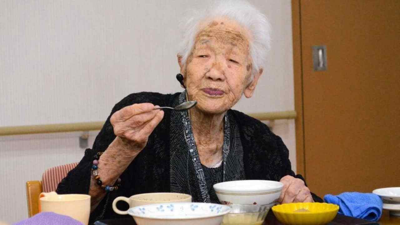 La donna più vecchia al mondo ha 117 anni: nuovo record per una giapponese