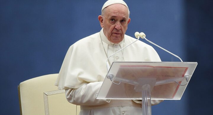 Papa Francesco salterà la messa di inizio anno per problemi di salute