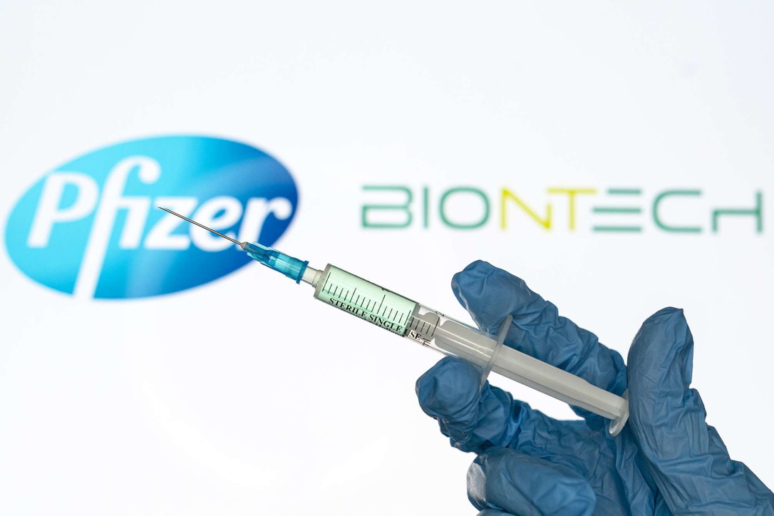 Vaccino Pfizer-BioNtech, a metà gennaio disponibili prime dosi in Italia