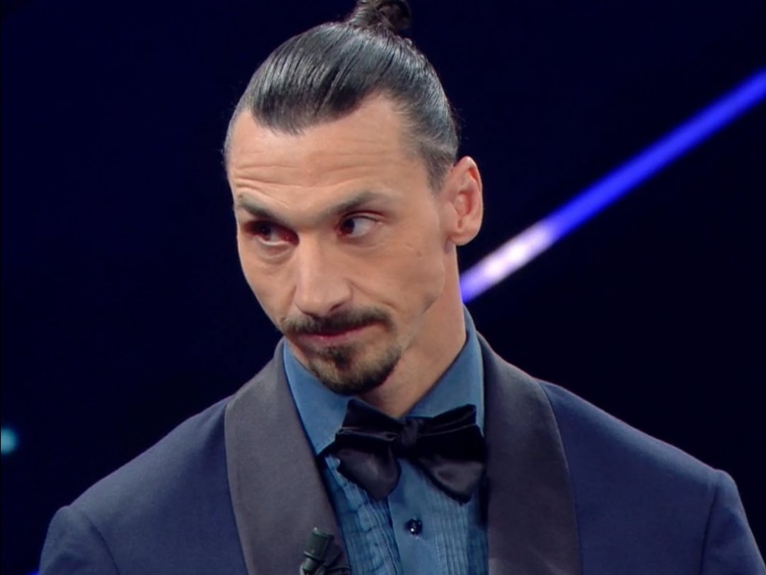 Sanremo: Ibrahimovic assente le prime ore, arriva in sella ad una moto