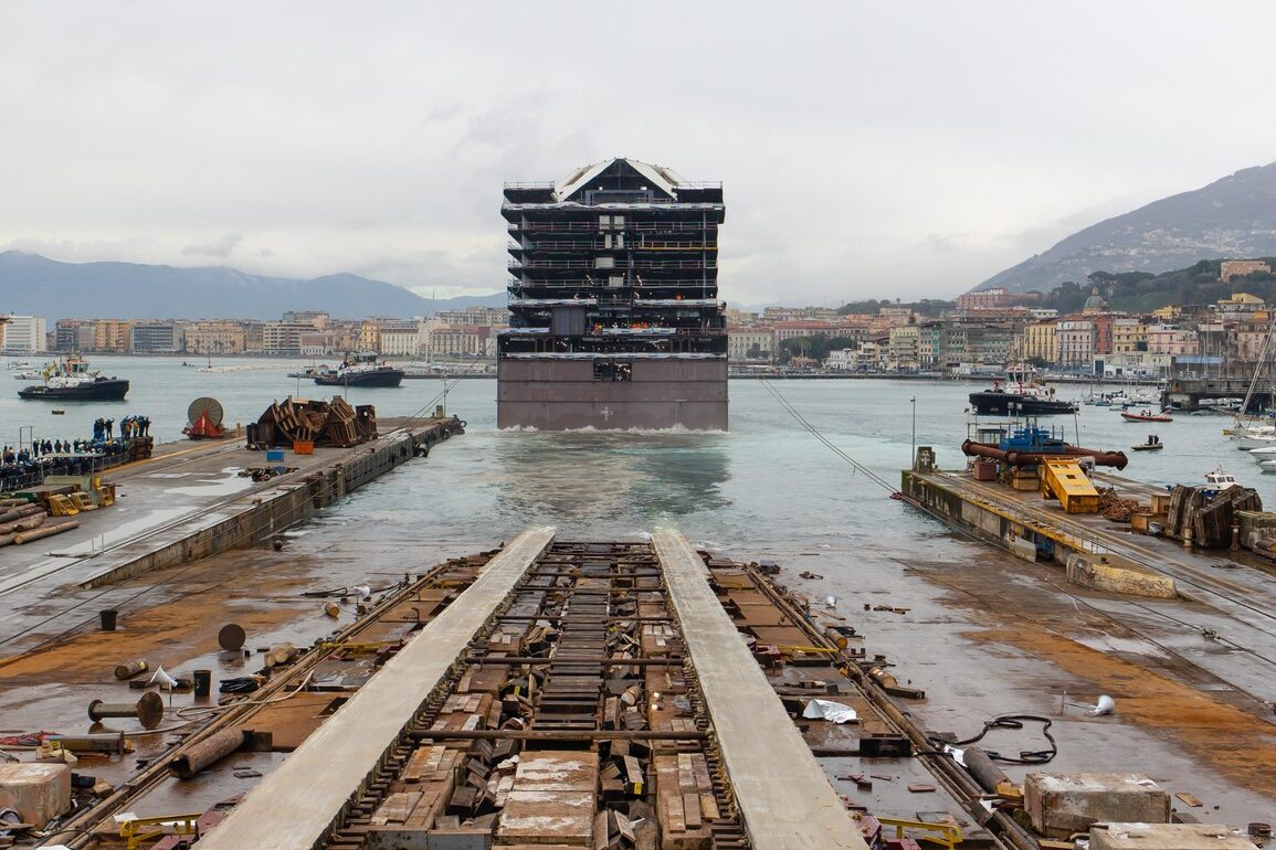 Fincantieri, a Castellammare varato un troncone per la nave “Explora II”